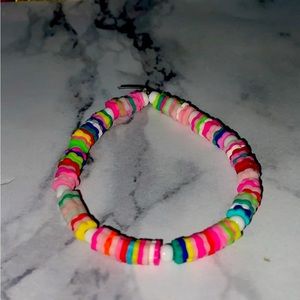 Green home made bracelet, stretchy and movable